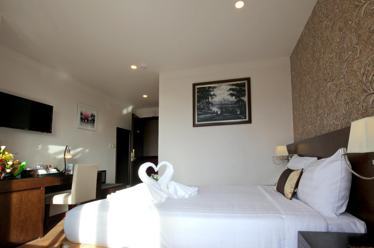 Kings Hotel Dalat Екстериор снимка